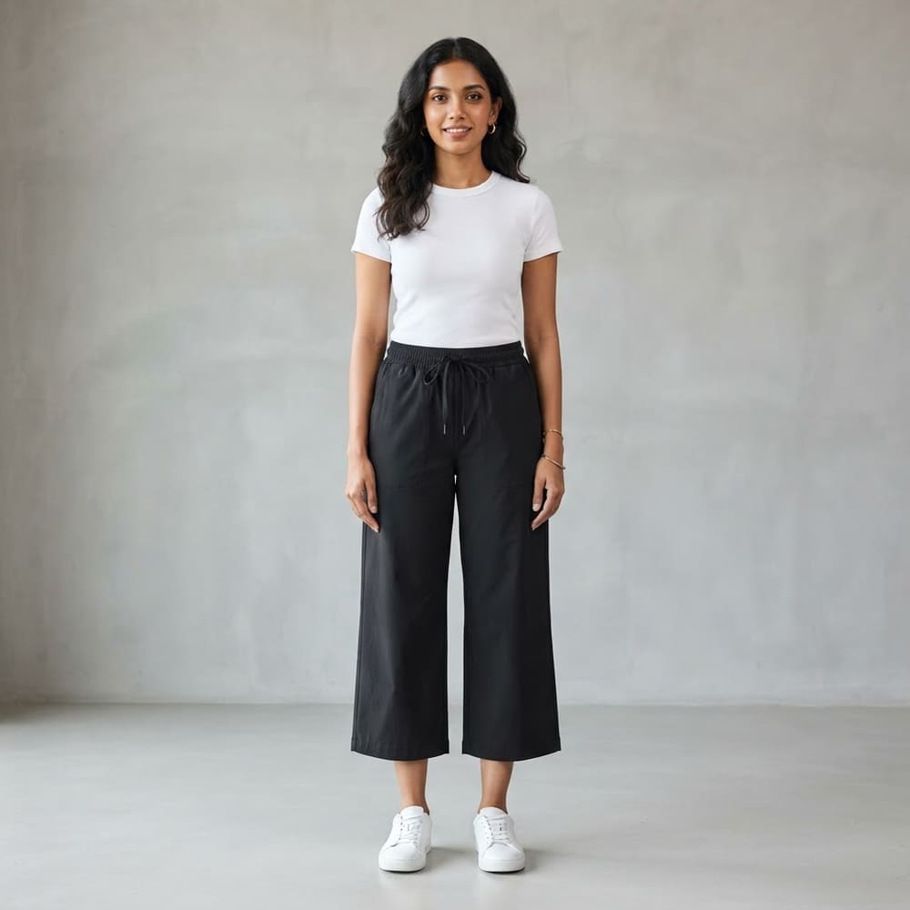 META NEST ACTIVEWEAR City Wide-Leg Move Pants in Noir Black