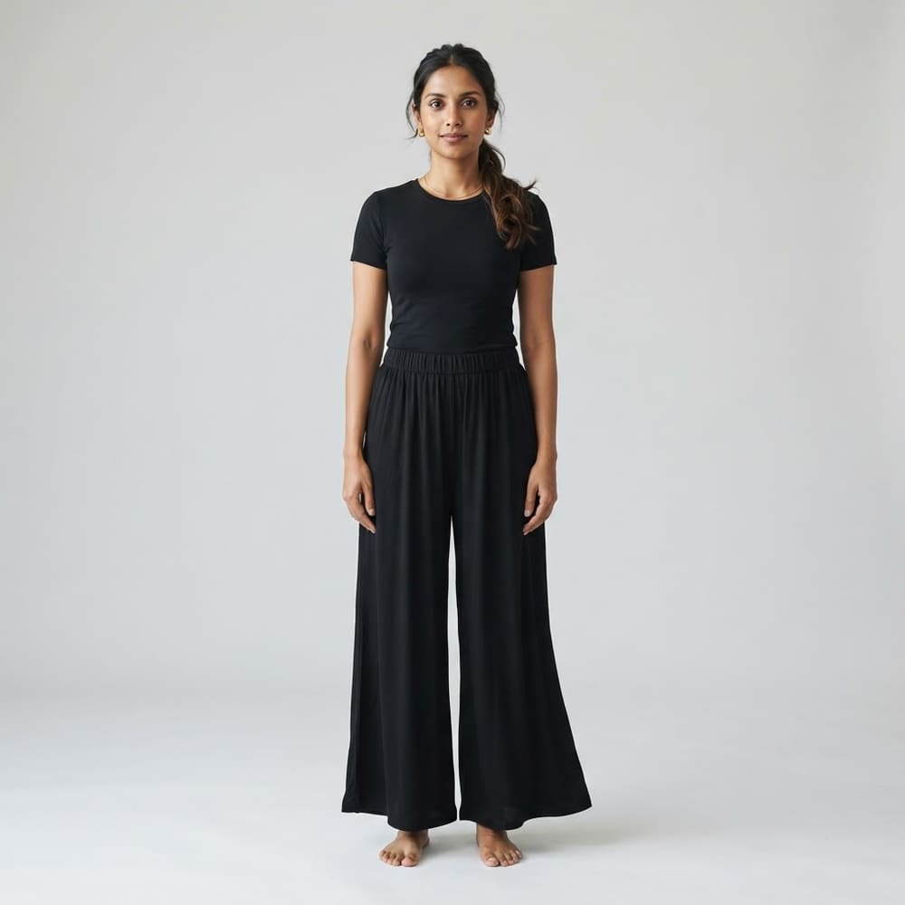 META NEST ACTIVEWEAR Palazzo Flow Pants in Noir Black